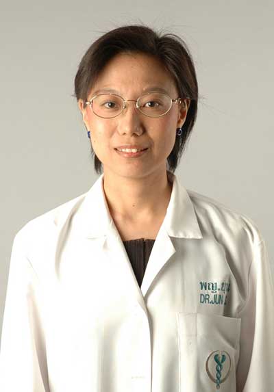 Dr. Jun Srimanunthiphol